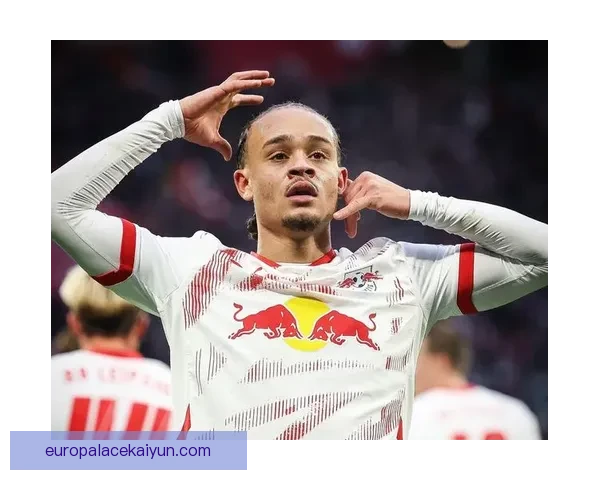 哈维·西蒙斯薪资合同即将到期，未来去向备受关注